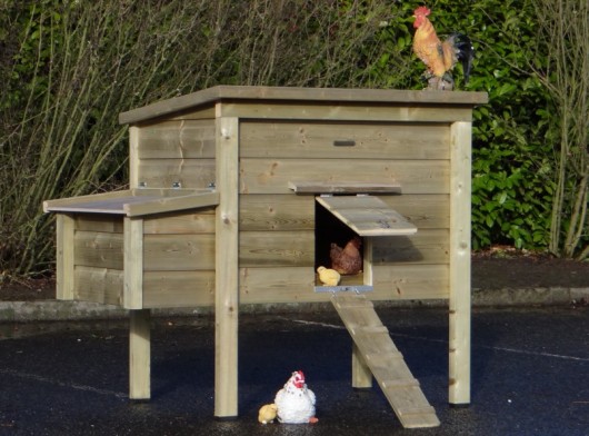 Hühnerstall Chicky aus imprägniertem Holz