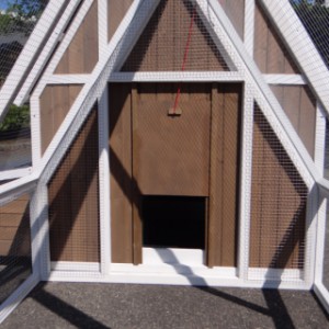 Öffnung zum Auslauf - Hühnerhaus Pip
