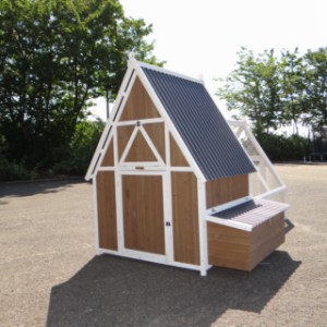 Hühnerhaus Pip - aus Holz mit Freilauf und Legenest