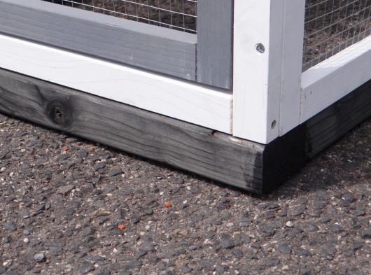 Fundament · schwarz imprägniert · für Tierstall Nijntje mit 1 Auslauf