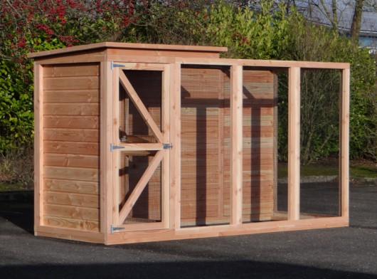 Voliere Flex 4.1+ mit Schleuse, Schlafräume und Stauraum 347x132x201cm