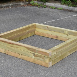 Der quadratische Sandkasten Solution ist ein Erwerb für Ihre Garten
