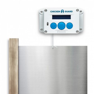 Automatischer Hühnerstall Öffner Chickenguard Standard mit Hühnerklappe und Eichenholzen Führungen