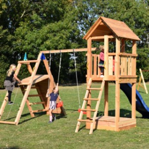 Spielgerät aus Holz Kiosk wird geliefert ohne Schaukelsitze