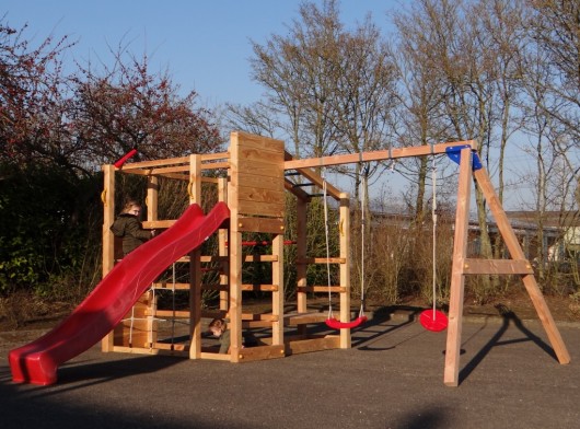Klettergerüst Crossfit mit Rutsche und Schaukel - Douglasien | Blue Rabbit