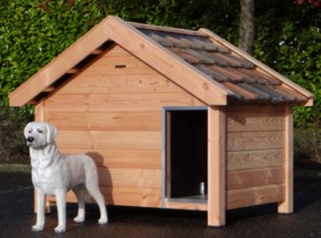 Hundehütte Snuf • Douglasienholz • 193x134x143cm