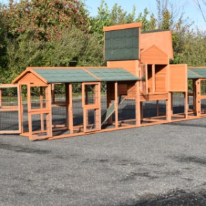 Kaninchenstall Prestige Medium hat viele Öffnungen