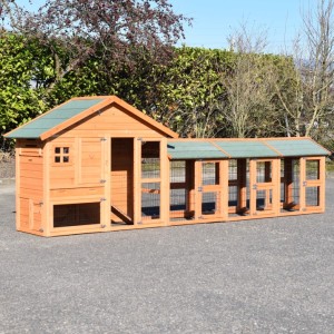 Hühnerstall Holiday Small mit 3 Auslaüfe 378x73x128cm