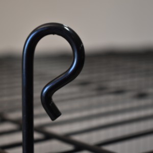 Hundebox 3XL | Die Ecken werden mit einem Verbindungsstift befestigt