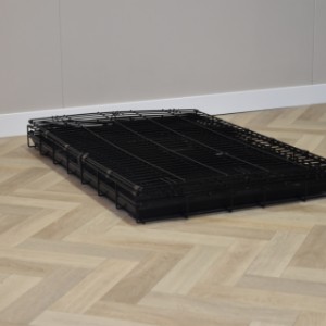 Die Hundebox Strong XL lässt sich einfach zusammenklappen