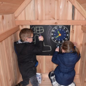 Spielhaus Dream 150 bietet Platz für eine schöne Kreidetafel