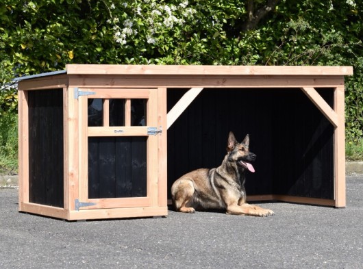 Hundehütte Isa 1 mit Veranda - Douglasien/schwarz 242x122x113cm