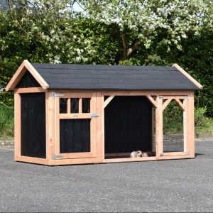 Kaninchenstall Belle 2 mit Spitzdach 254x129x140cm