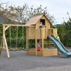 Spielhaus Dream 120 mit Rutsche, Schaukel & Küche 415x415x286cm