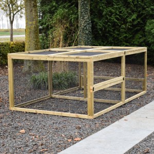Auslauf Eggy - Genug Platz! Der ideale Auslauf für aktive Tiere.