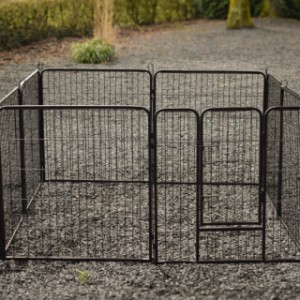 Der Welpenauslauf Octa kann auch als Quadrat platziert werden
