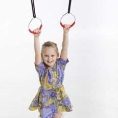 Machen Sie Ihre Tricks auf den mitgelieferten Ringen