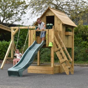 Spielhaus Dream ist erweitert mit ein Anbauschaukel