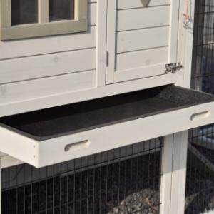 Kaninchenstall Holiday Medium hat ein praktische Kunststoff Schublade