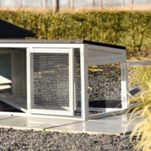 Anbaugehege Ambiance Small überdachtes Gehege mit Dachpappe hat 2 Türen