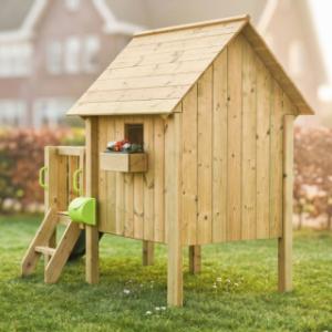 Eben gucken an der Rückseite von Spielhaus Dream