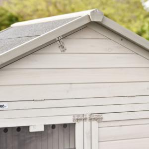 Der Hühnerstall Prestige Large ist ausgestattet mit ein praktisch Stauraum