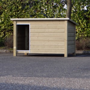 Hundehütte Loebas ✓ Imprägniertes Holz ✓ Dach mit Aluminum rändern
