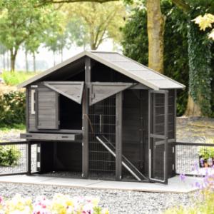 Kaninchenstall Holiday Medium Black hat viele praktische Türen