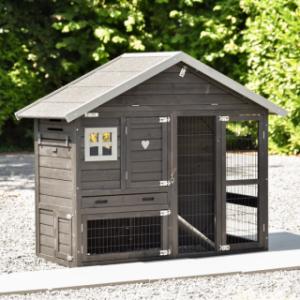 Der Kaninchenstall Holiday Small ist geeignet für 2-3 Kaninchen