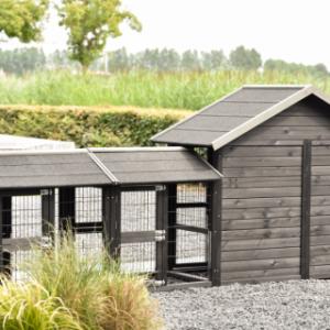 Eben gucken an der Rückseite von Kaninchenstall Holiday Small Black