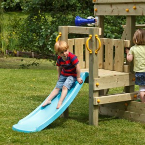 Spielgerät Kiosk hat ein Spielplattform mit ein Höhe von 60cm