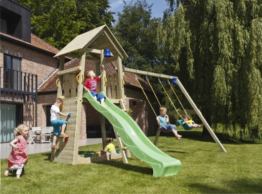 Holzspielgerät Blue Rabbit Belvedere mit Schaukel und Rutsche