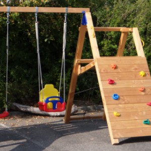 Klettergerüst mit Schaukeln zum Anbau an ein Spielgerät